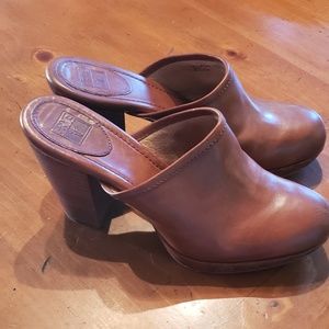 Frye 9.5 Cognac Brown Mules